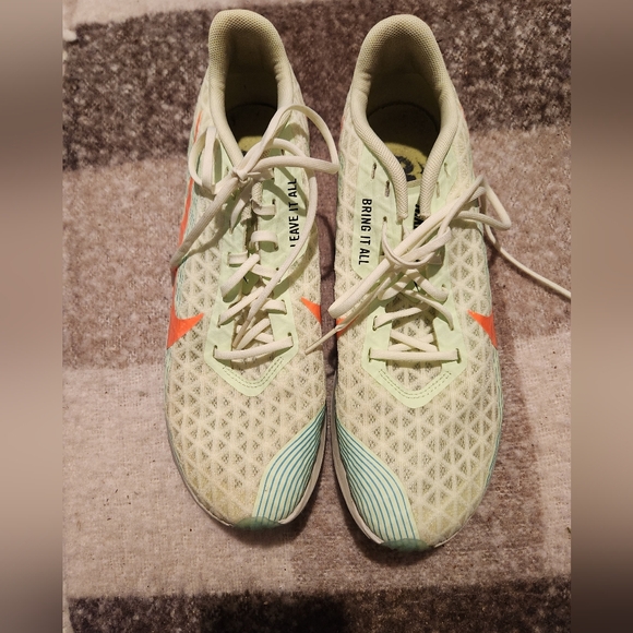 Nike Light Green and Orange Running Shoes.  Missing Pegs - Picture 1 of 6